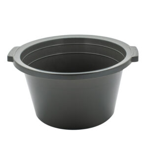 Praktyczna miska plastikowa z uchwytem o pojemności 36 litrów, idealna do użytku w domu i ogrodzie. Wytrzymała i łatwa w czyszczeniu, doskonała do prac ogrodowych, sprzątania i przechowywania.